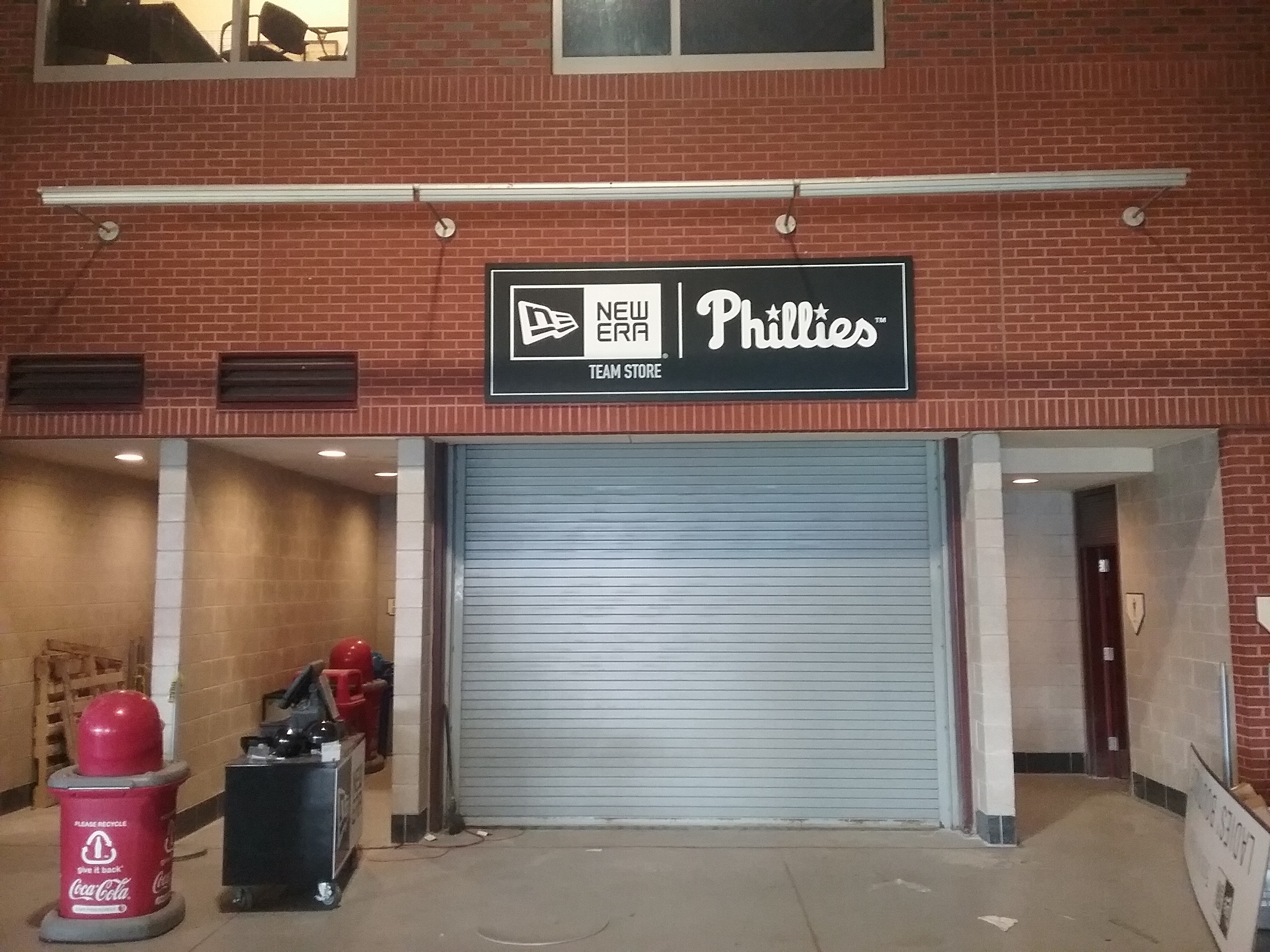 phillies_sign